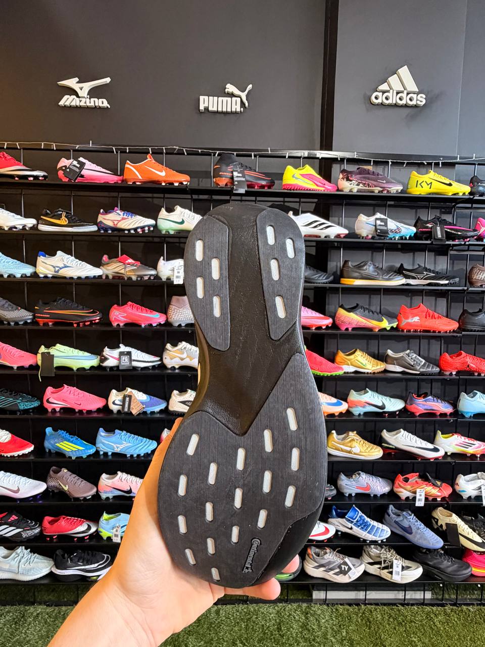 ADIDAS ADIZERO EVO SL