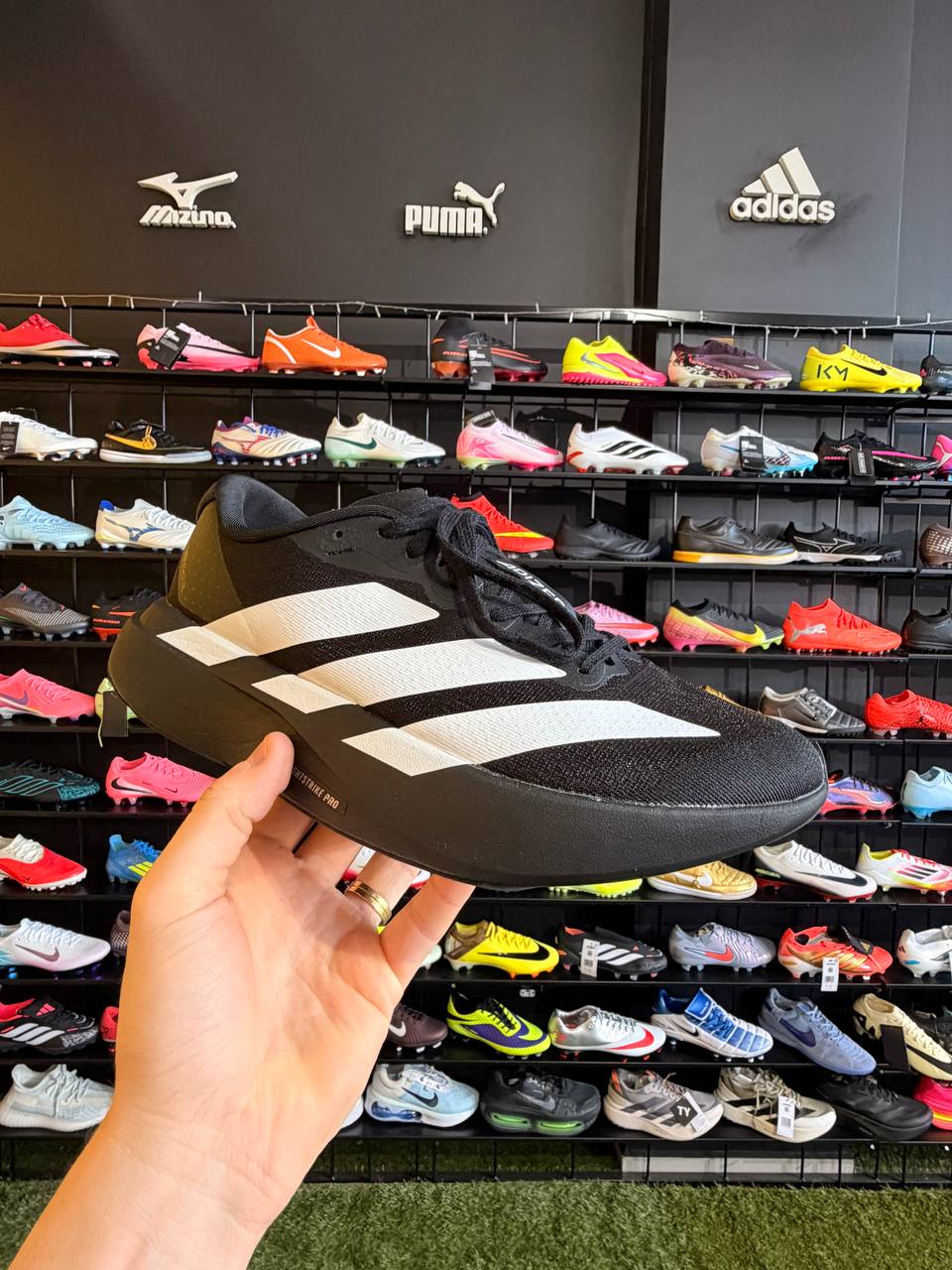 ADIDAS ADIZERO EVO SL