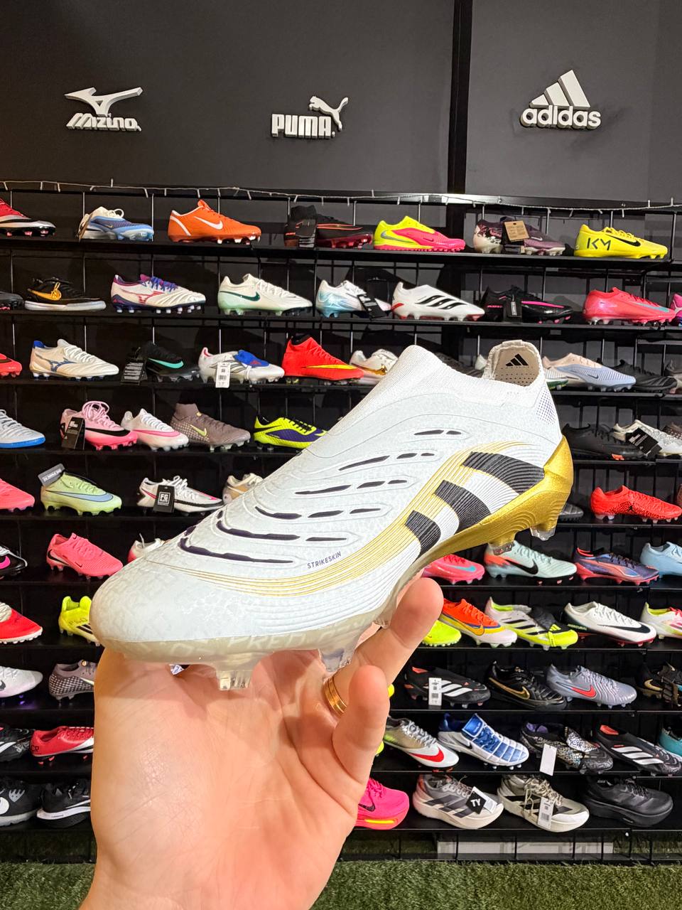 ADIDAS PREDATOR ELITE (FG) PRONTA ENTREGA