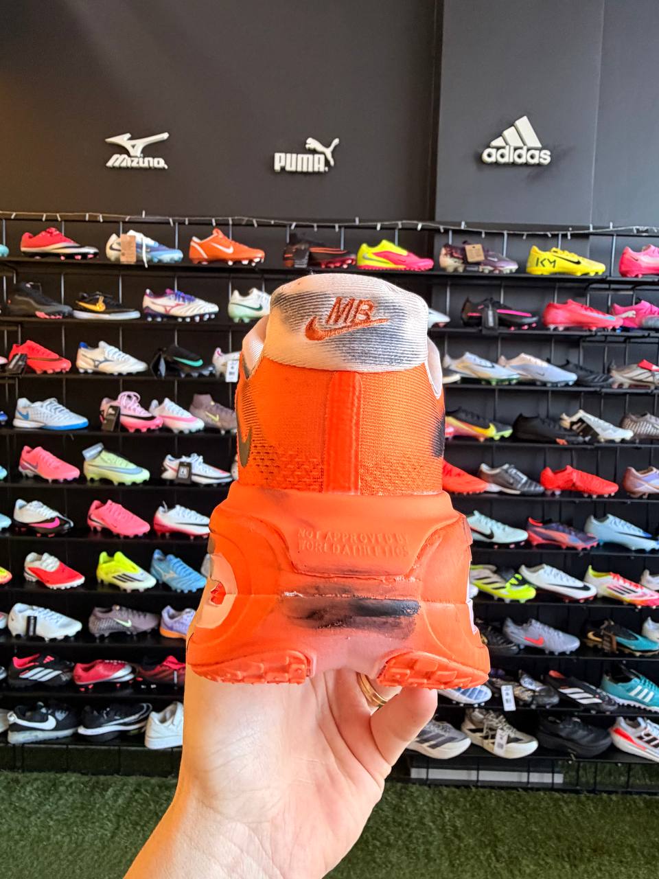 TENIS NIKE VOMERO PREMIUM (PRONTA ENTREGA)