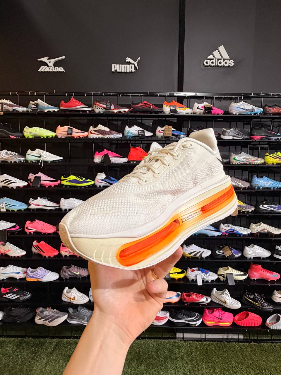 TENIS NIKE VOMERO PREMIUM PRONTA ENTREGA