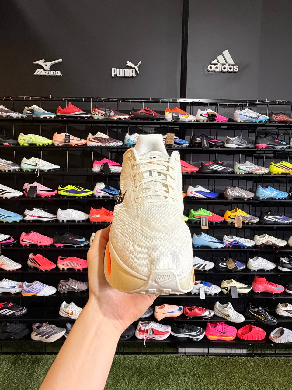 TENIS NIKE VOMERO PREMIUM PRONTA ENTREGA