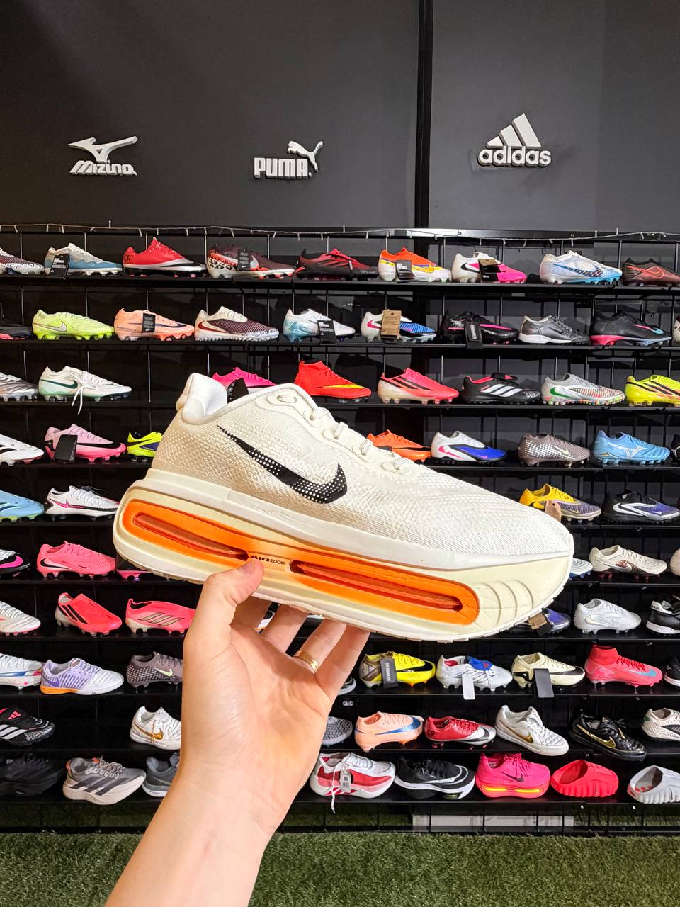TENIS NIKE VOMERO PREMIUM PRONTA ENTREGA