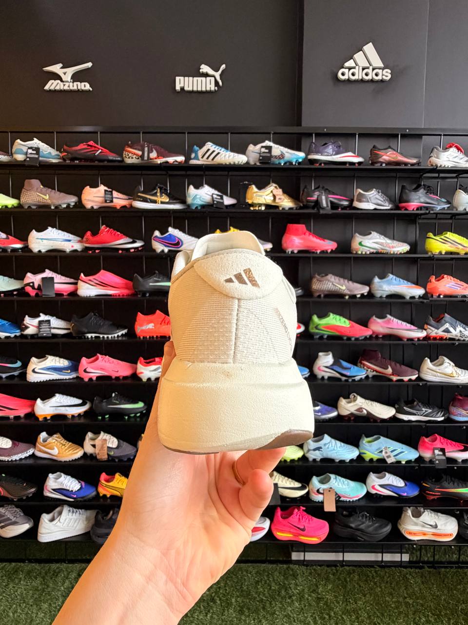 ADIDAS ADIZERO EVO SL