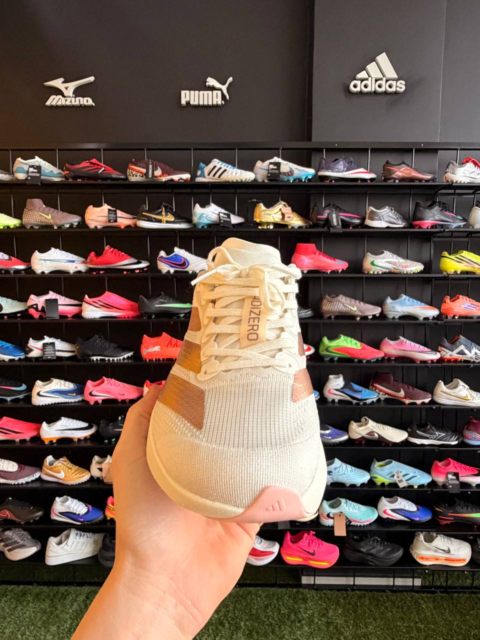 ADIDAS ADIZERO EVO SL