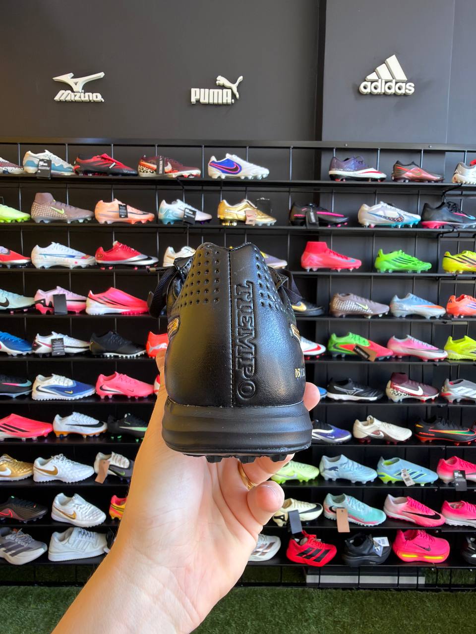 NIKE TIEMPO R10 (TF) + BRINDE PRONTA ENTREGA