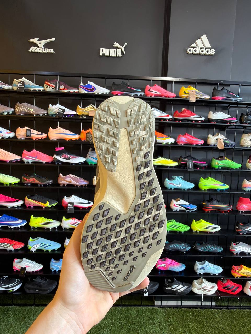 ADIDAS ADIZERO EVO SL