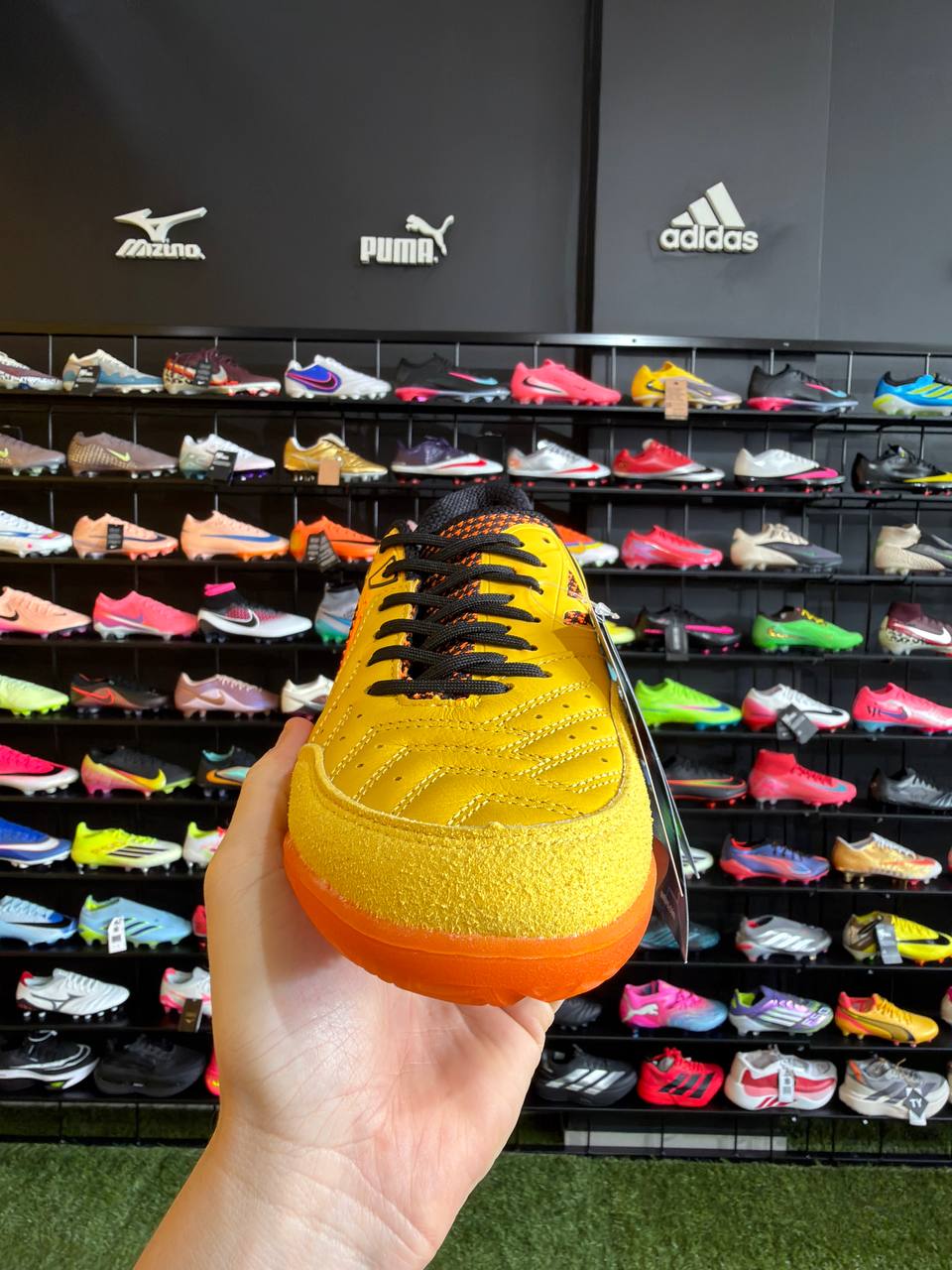 UMBRO ADAMANT MASTER CLASS (IC) PRONTA ENTREGA