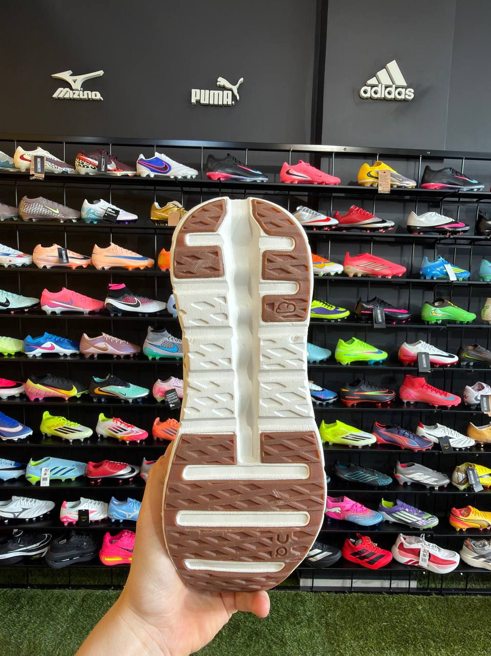 TENIS ON RUNNING CLOUDTILT PRONTA ENTREGA