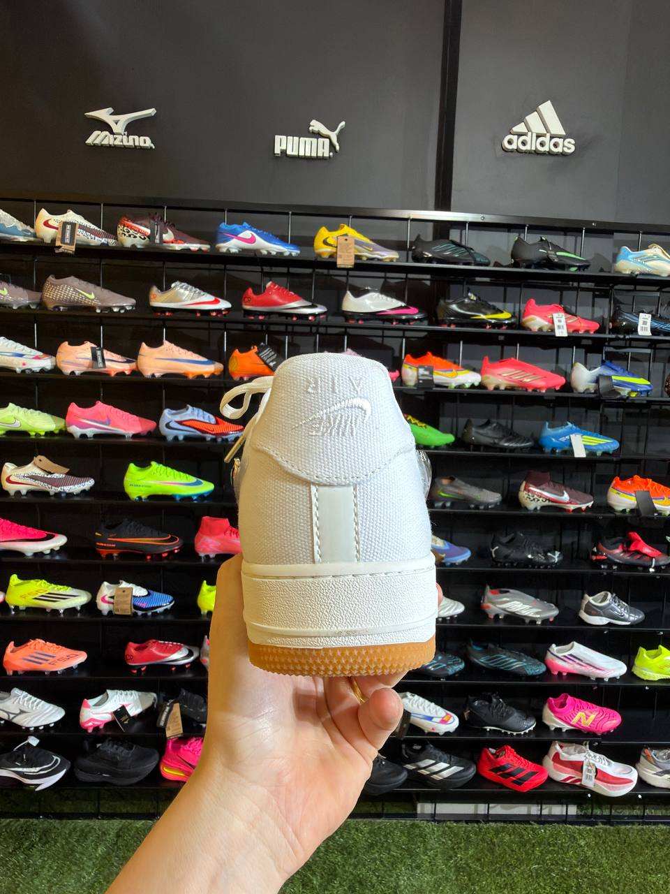 TENIS NIKE AIR FORCE TRAVIS SCOTT PRONTA ENTREGA