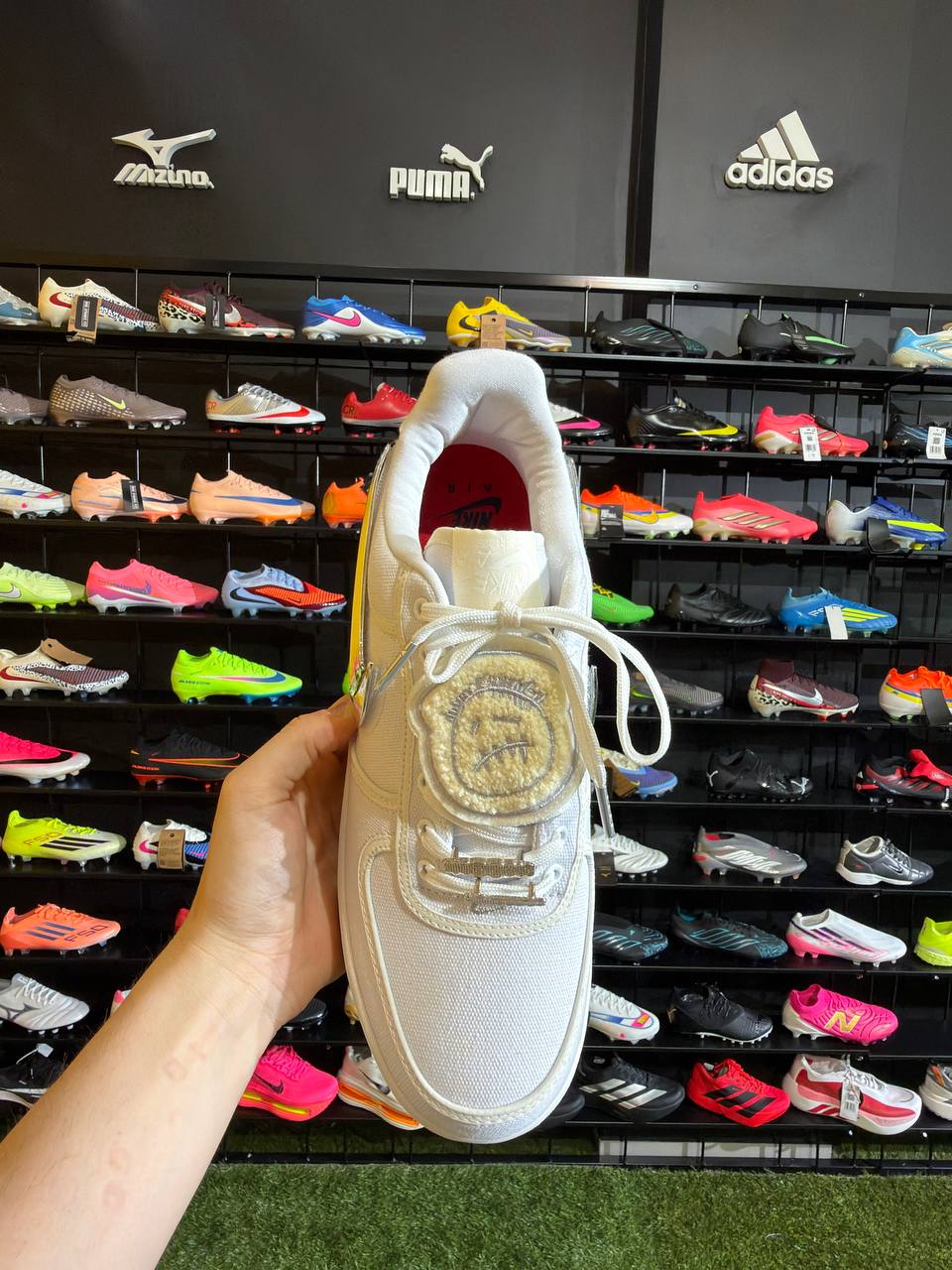 TENIS NIKE AIR FORCE TRAVIS SCOTT PRONTA ENTREGA
