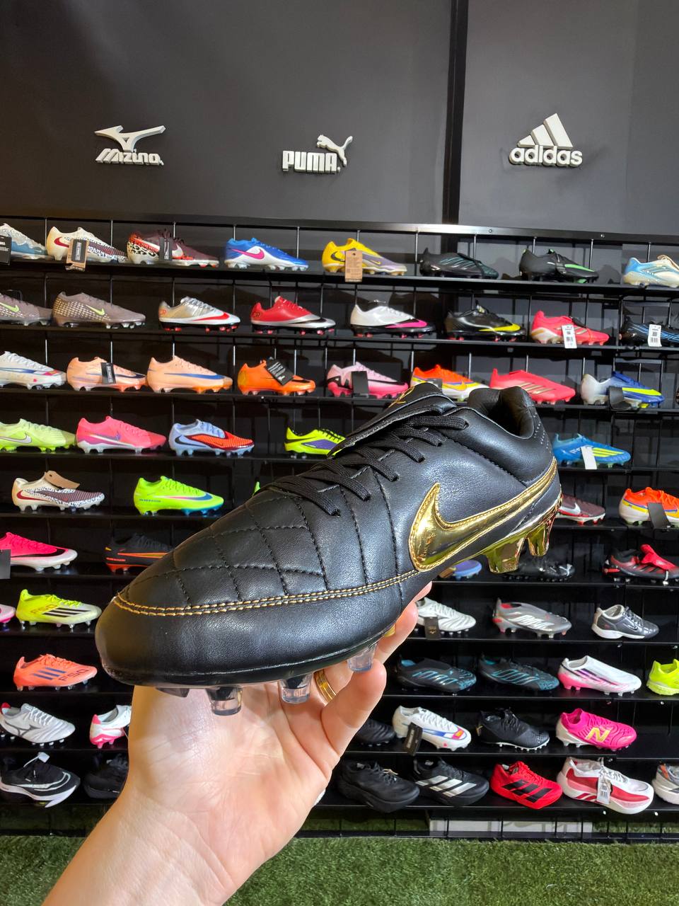NIKE TIEMPO LEGEND R10 ELITE (FG) PRONTA ENTREGA