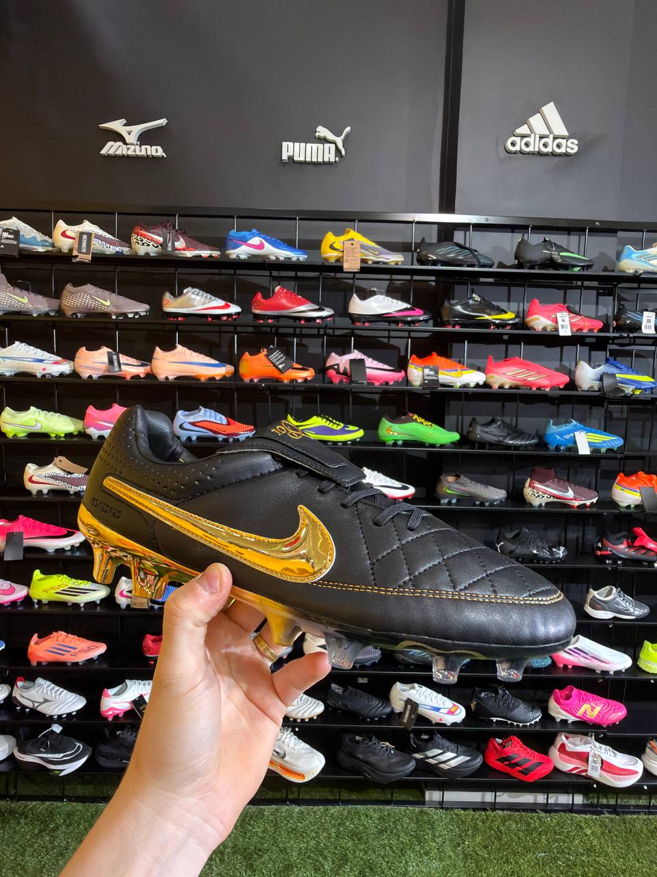 NIKE TIEMPO LEGEND R10 ELITE (FG) PRONTA ENTREGA