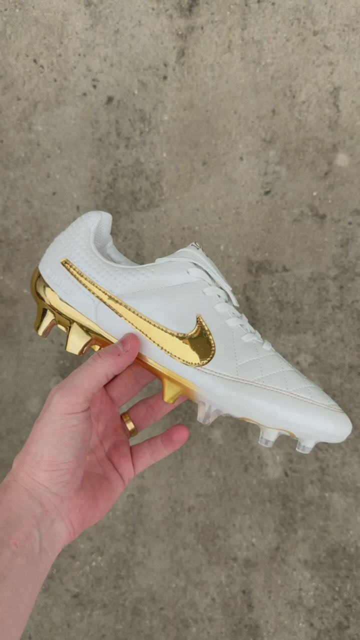 NIKE TIEMPO LEGEND R10 ELITE (FG) PRONTA ENTREGA